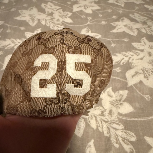 Authentic Gucci Hat - Picture 4 of 8
